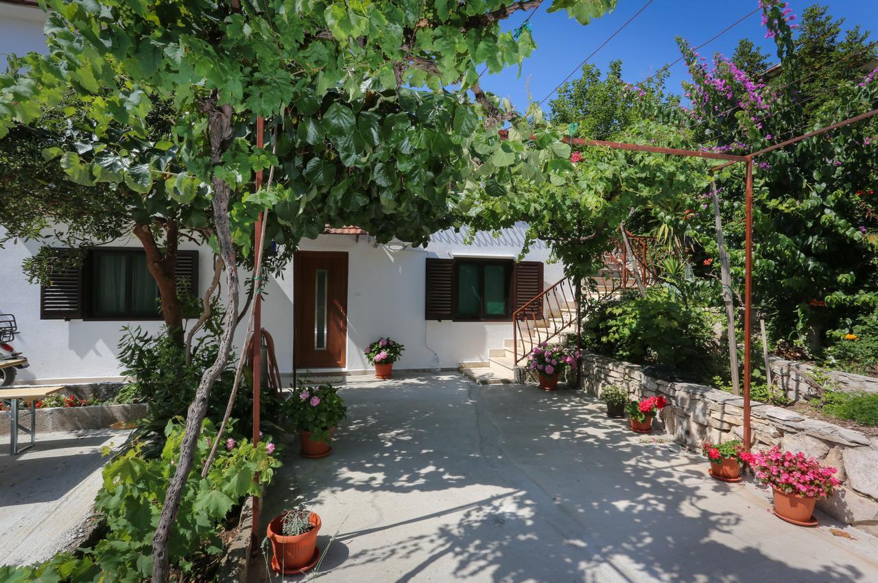 Apartment Vitaic Supetar Exterior foto